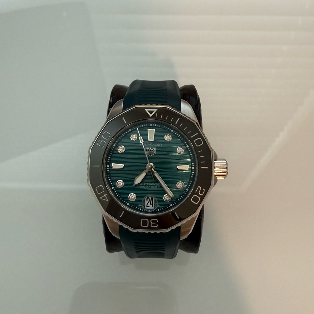 TAG Heuer Aquaracer Lady Professional 300 Date